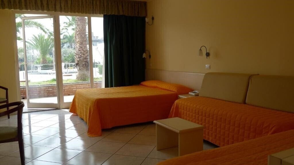 Fotografii Kings House 3*