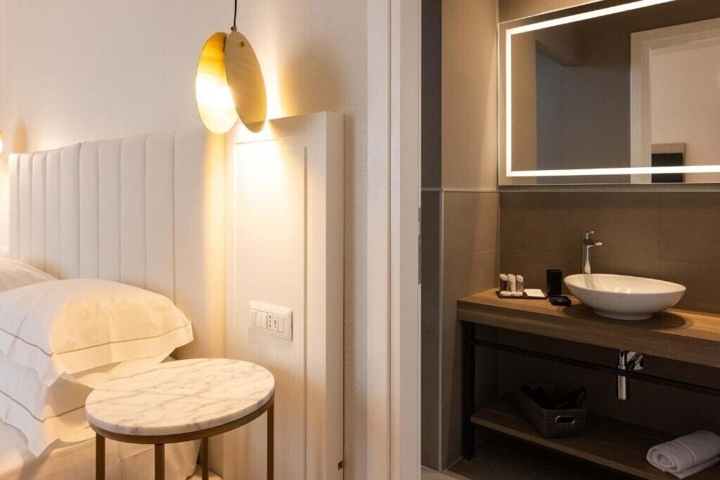 Imaginea Mondello Glam Hotel & Terrace 4*