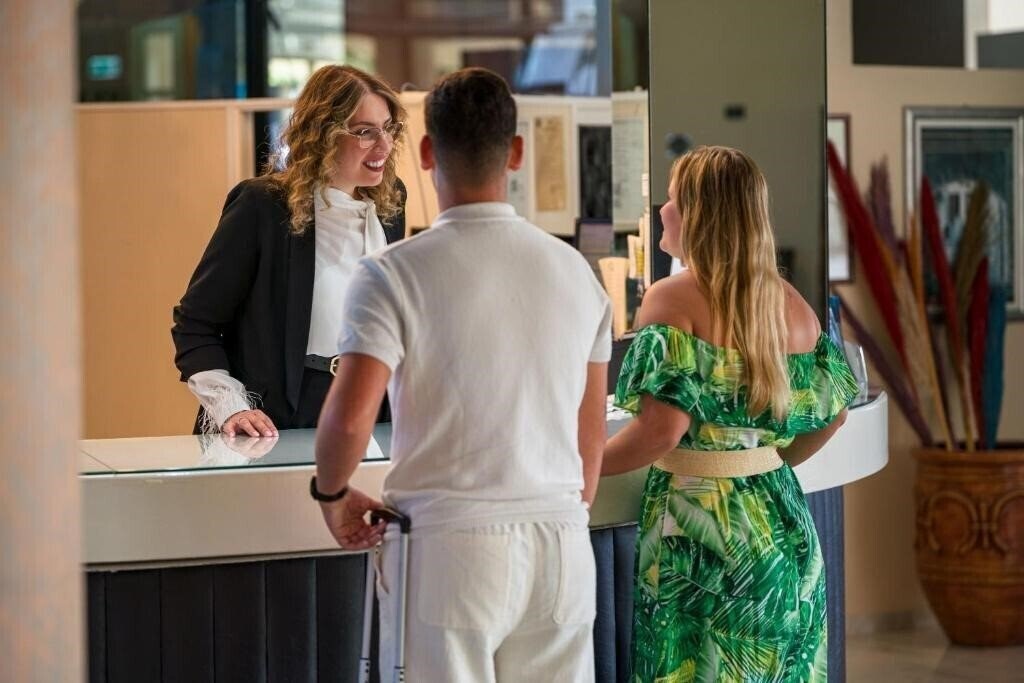 Fotografii Carlton Riviera 4*