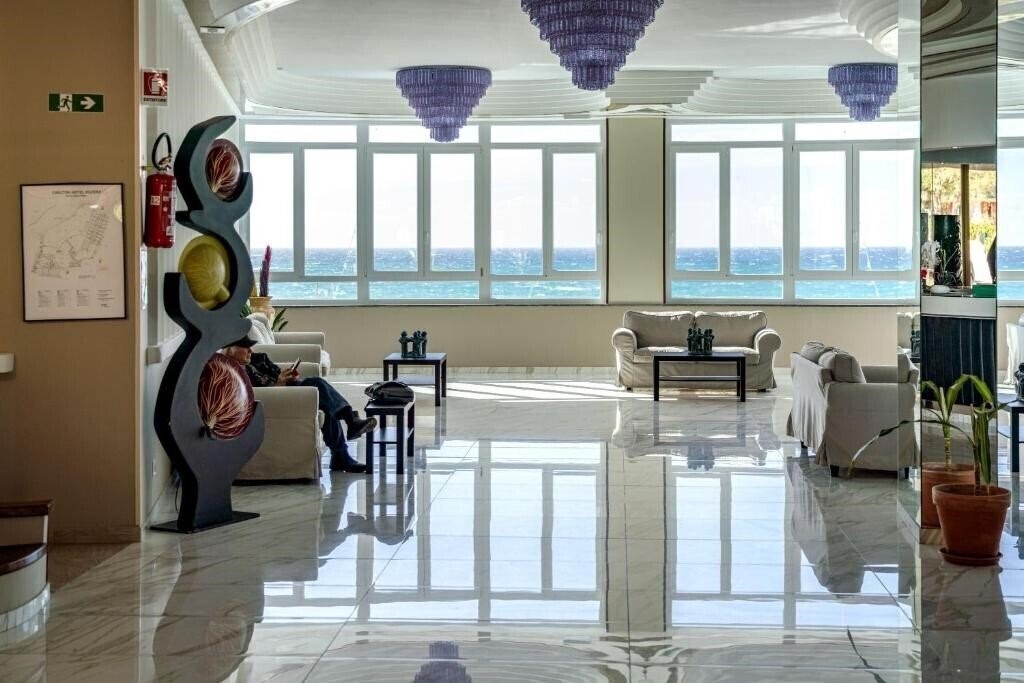 Imaginea Carlton Riviera 4*