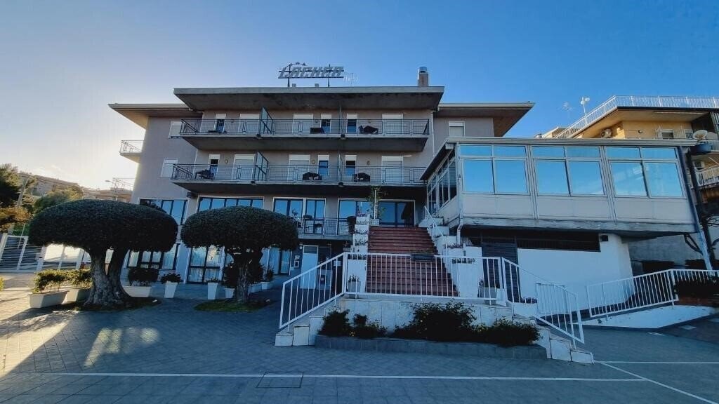 Фотография Lachea 3*