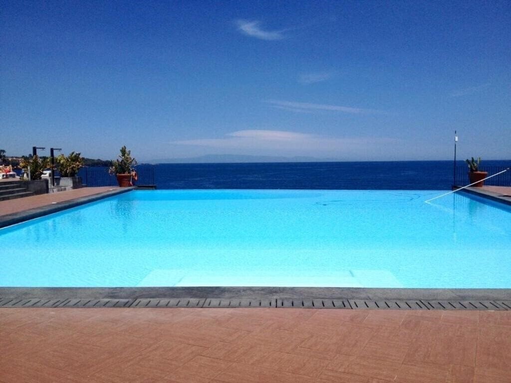 Отель Santa Tecla Palace 4*