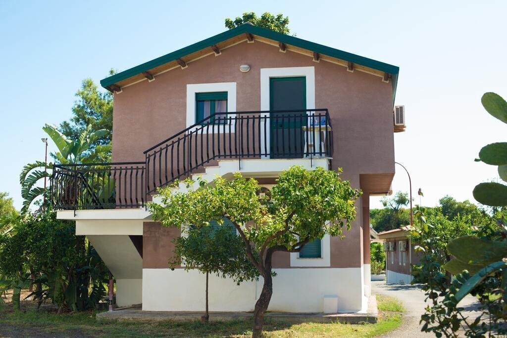 Hotel Villaggio Alkantara 3*