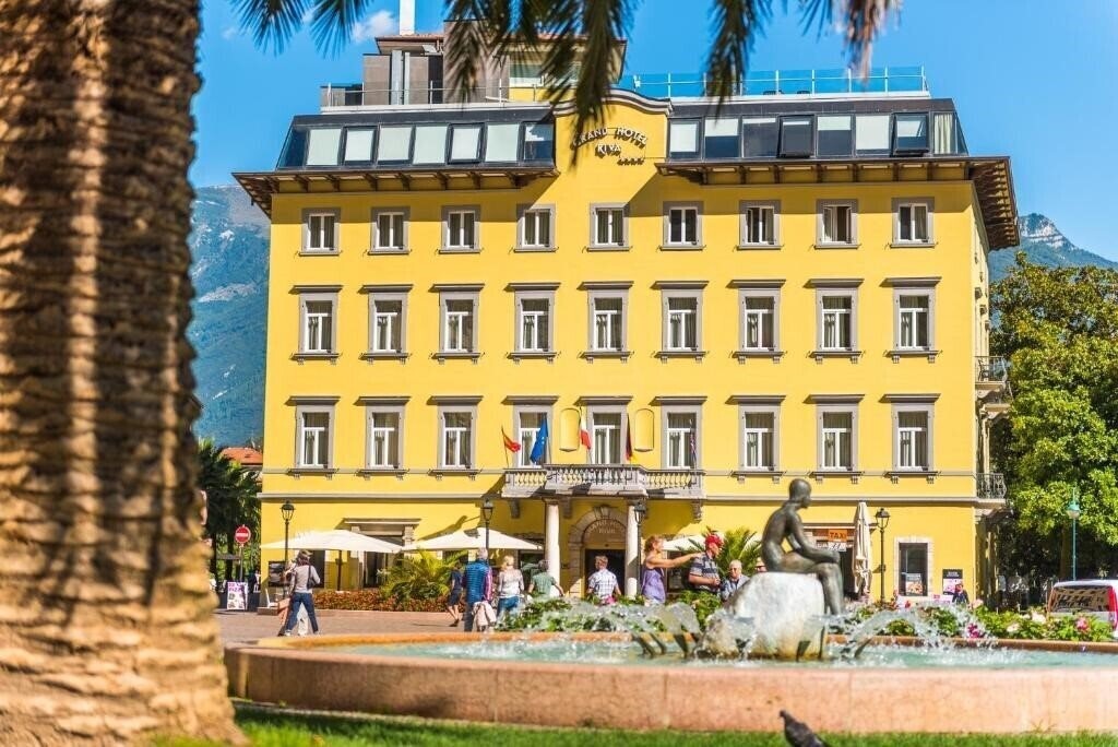 Hotel Grand Hotel Riva 4*