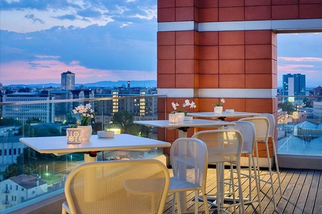 Hotel Nh Mantegna 4*