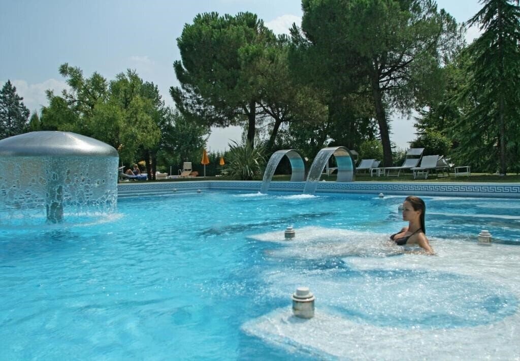 Hotel Neroniane Terme 4*