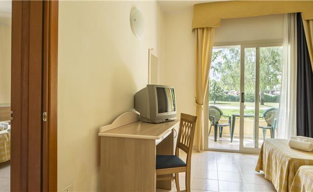 Imaginea Garden Resort Calabria (ex. Valtur Garden Calabria) 4*