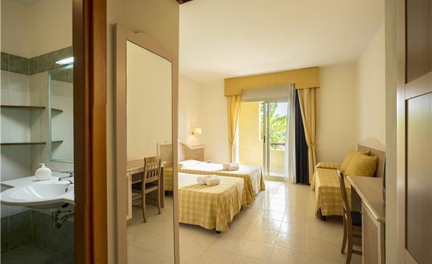 Imaginea Garden Resort Calabria (ex. Valtur Garden Calabria) 4*