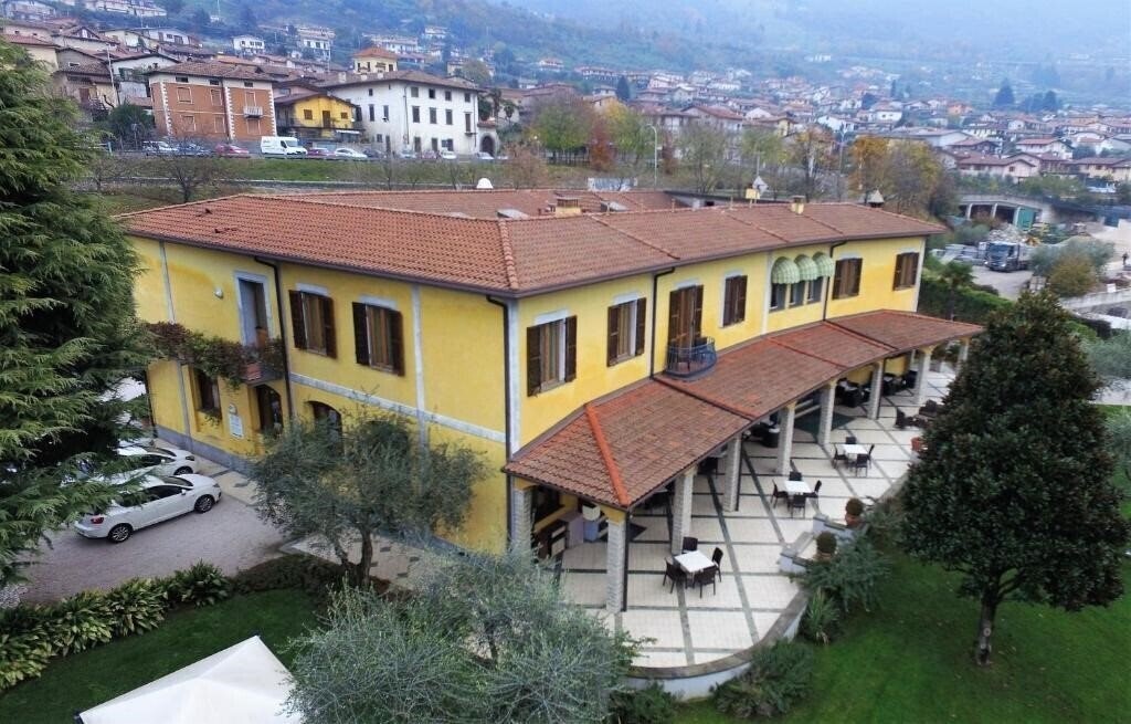 Imaginea Villa Kinzica 3*