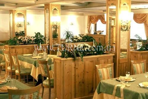 Fotografii Ladinia 4*