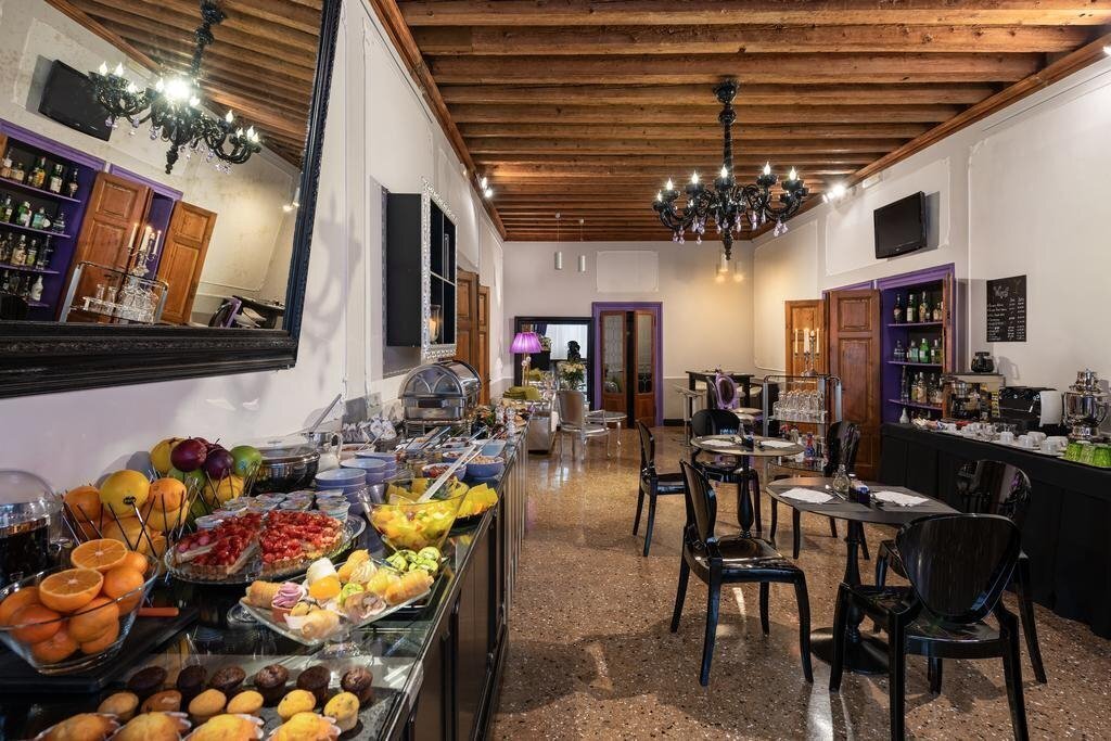 Imaginea J.K. Place 4*