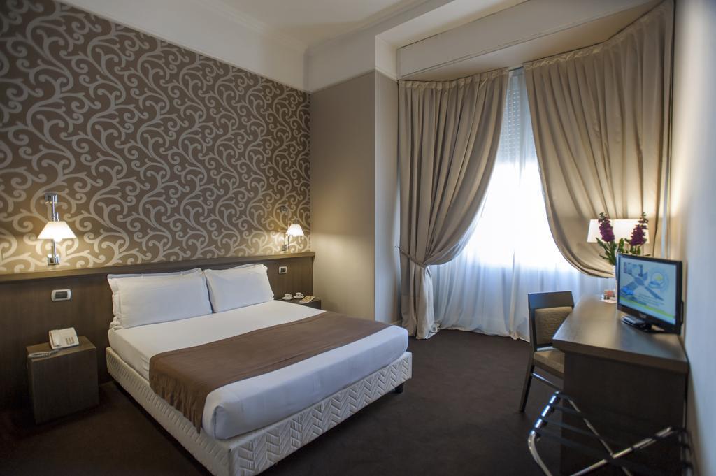 Фото Villa Torlonia 4*