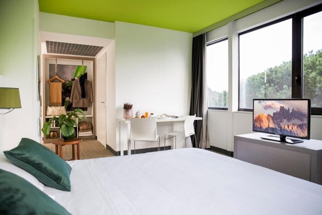 Fotografie Holiday Inn Rome - Pisana 4*