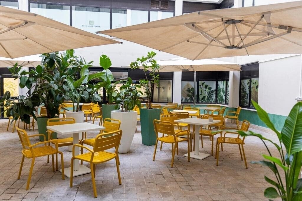 Imaginea Holiday Inn Rome - Pisana 4*