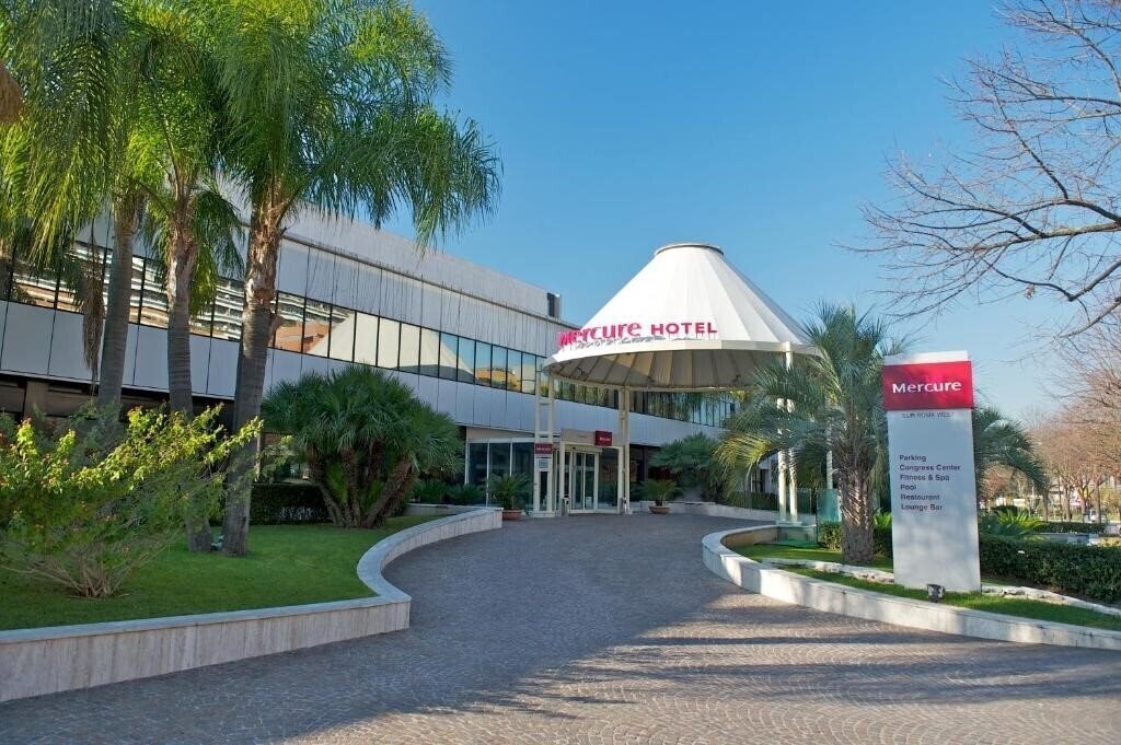 Hotel Mercure Roma West 4*