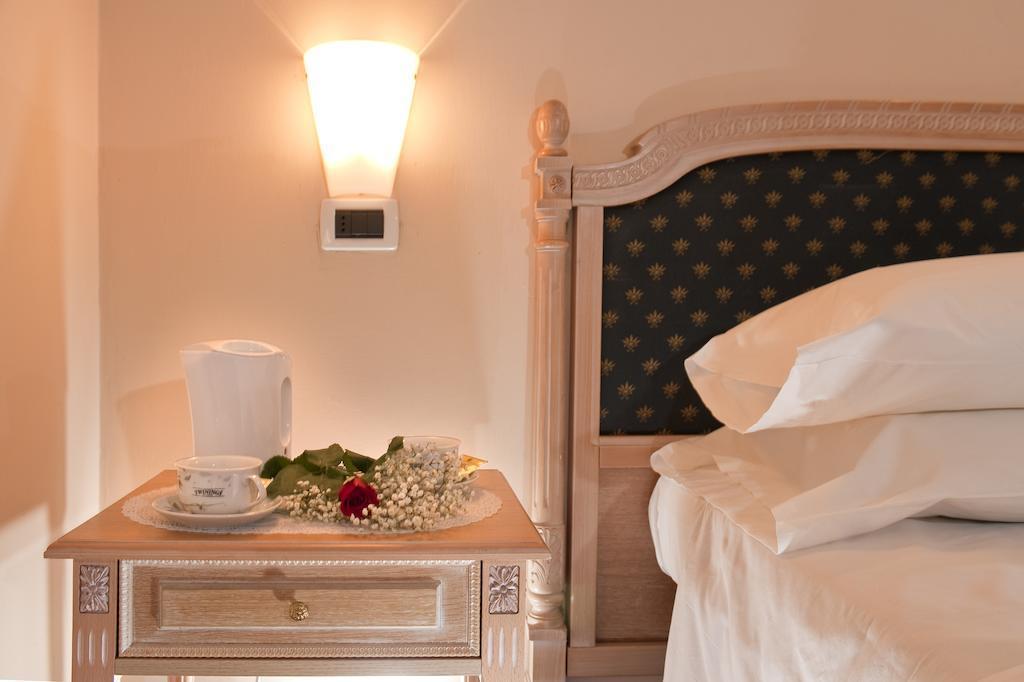 Fotografii Hotel Club House Roma 4*