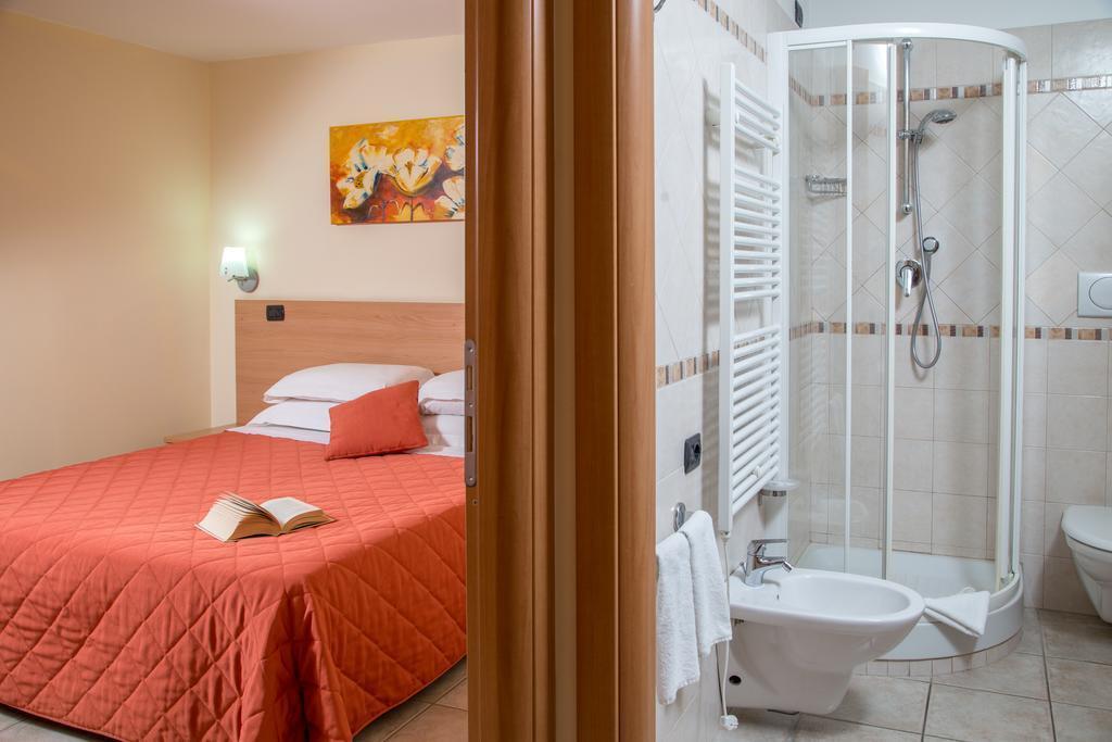 Imaginea Domidea Hotel 4*