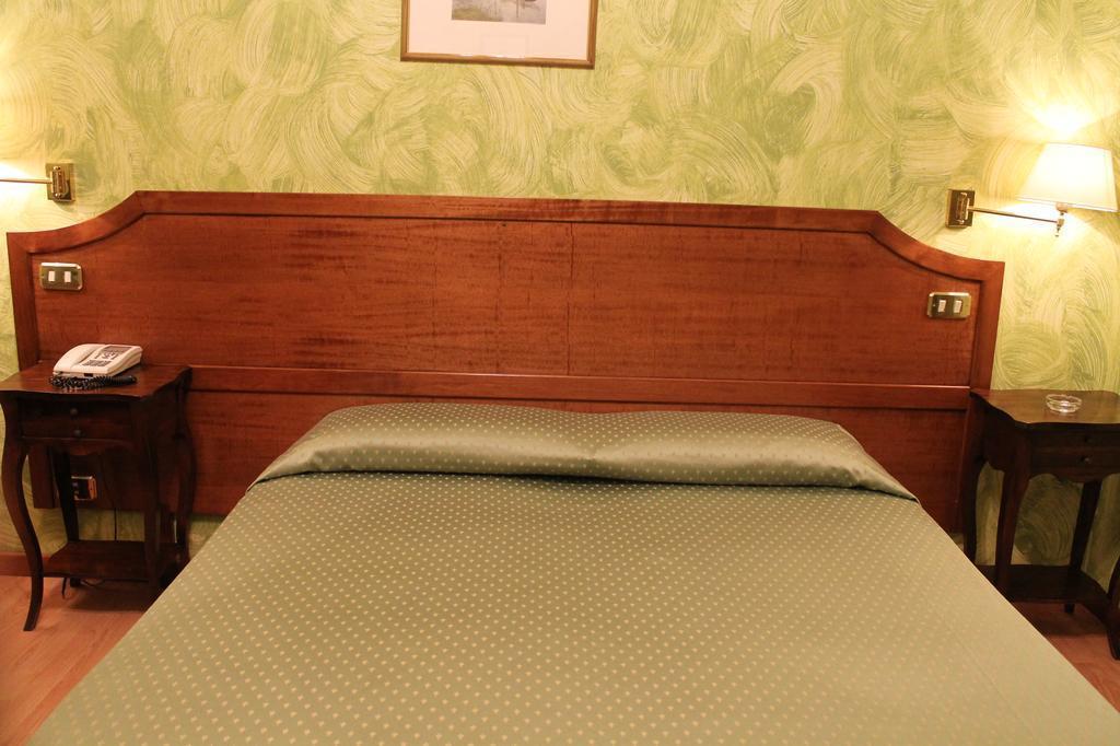 Imaginea Hotel Fiori 2*