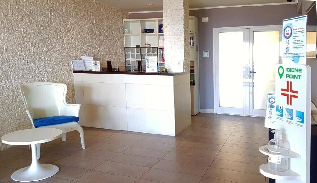 Imaginea Hotel La Scaletta 2*