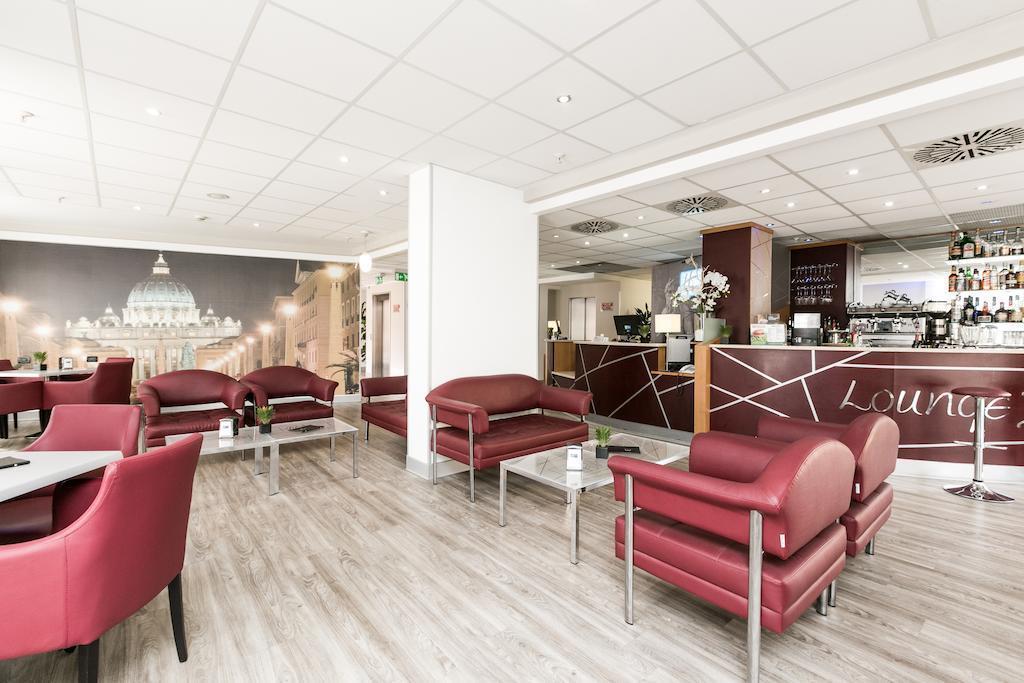 Hotel Holiday Inn Express Rome San Giovanni 3*