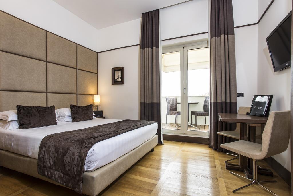 Fotografii The Independent Hotel 4*