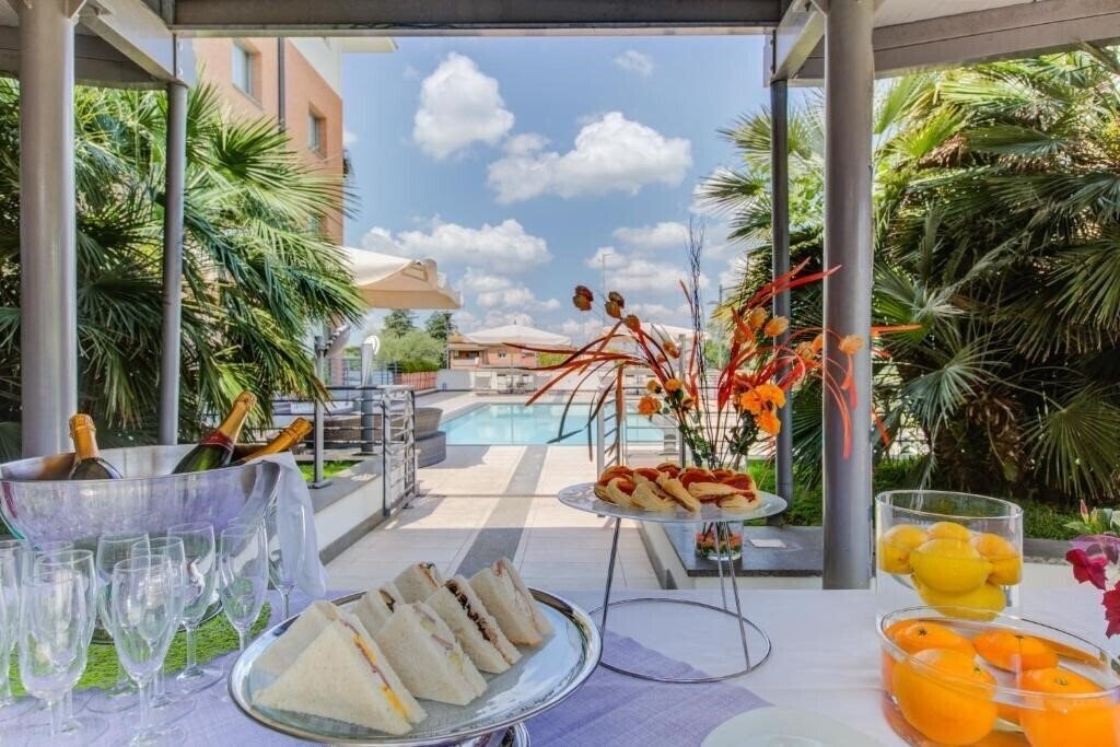 Imaginea Ardeatina Park Hotel 4*