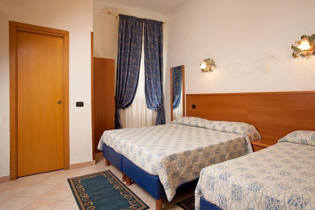 Fotografie Grifo 3*