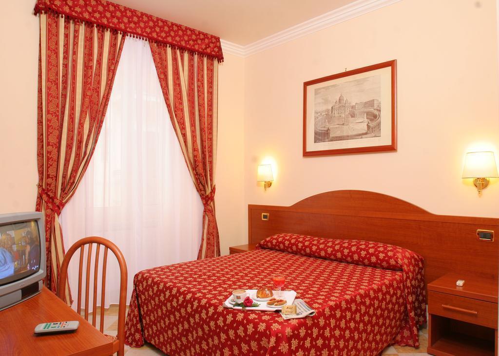 Hotel Hotel Chicago 2*