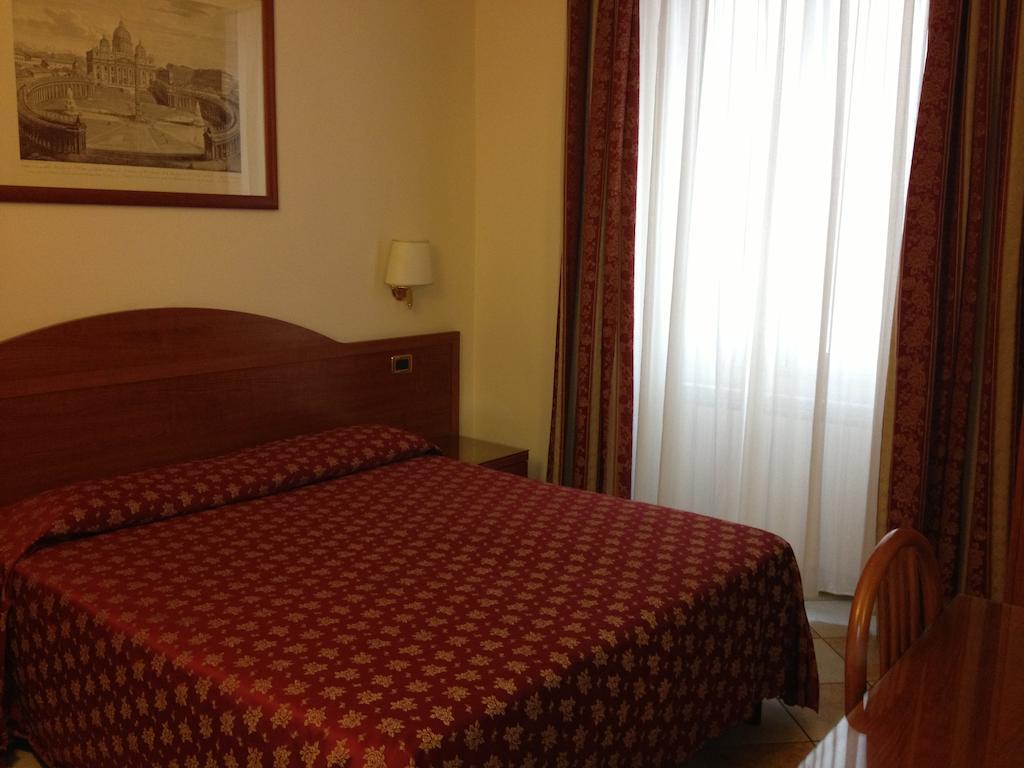Imaginea Hotel Chicago 2*
