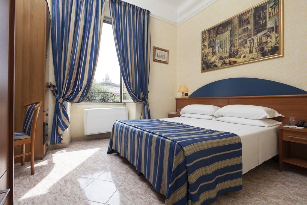 Hotel Kennedy 3*