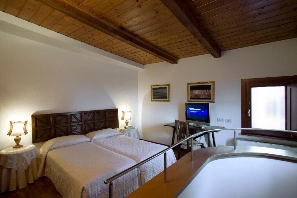 Fotografii Columbia 3*