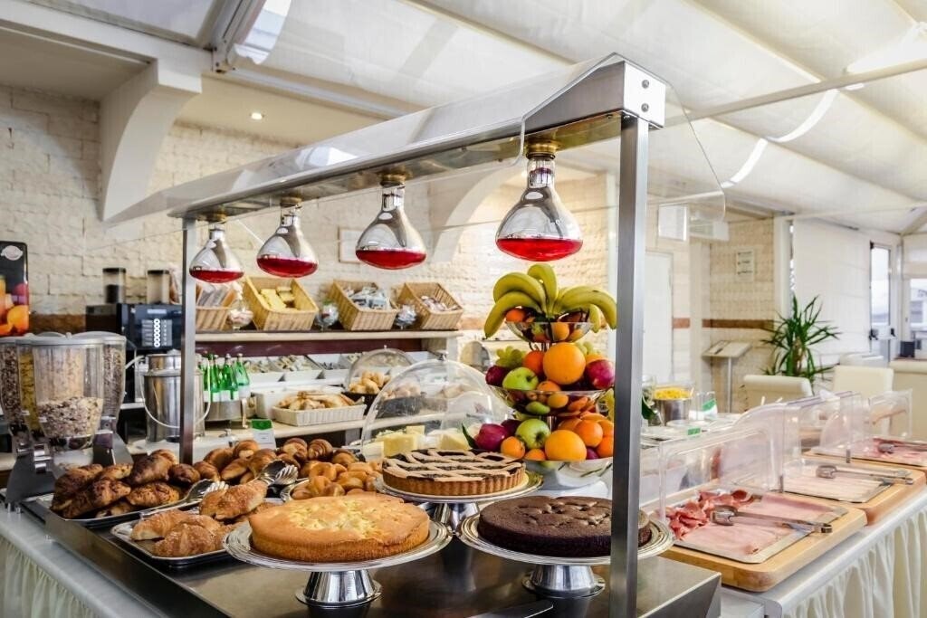 Imaginea Exe Domus Aurea 3*