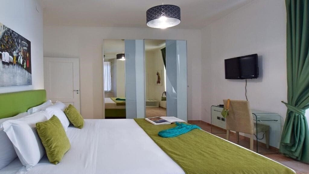 Фото Mytale Creative Academy Hotel 5*