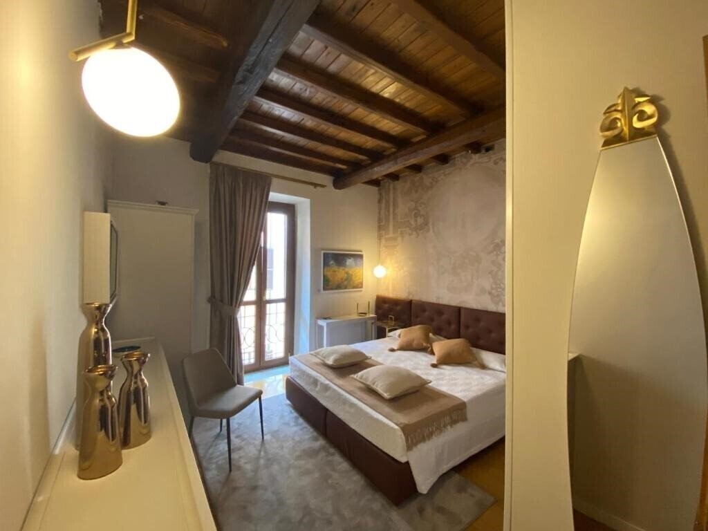 Hotel Condotti Rooms (ex. Rhona'S Rooms) 5*