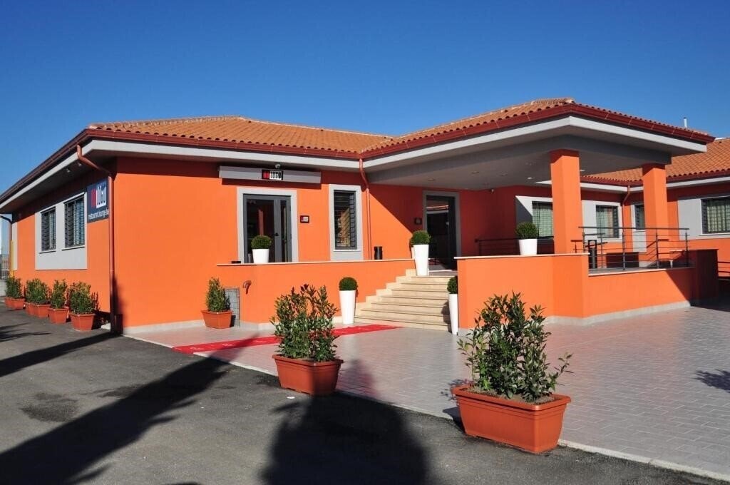 Fotografii 325 Tor Vergata 3*