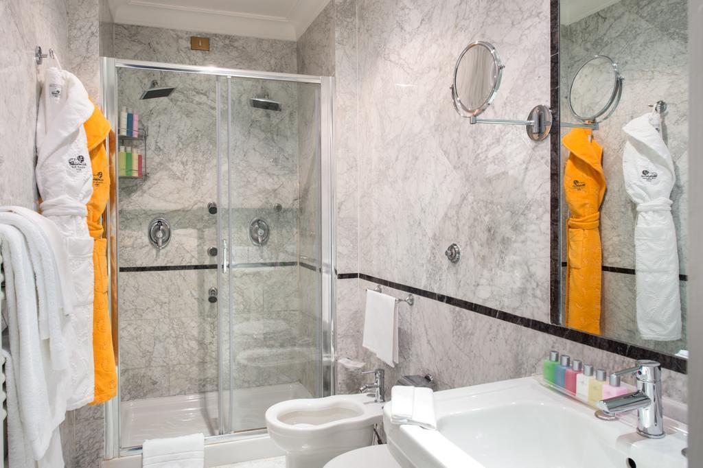 Fotografii Grand Hotel Plaza 5*