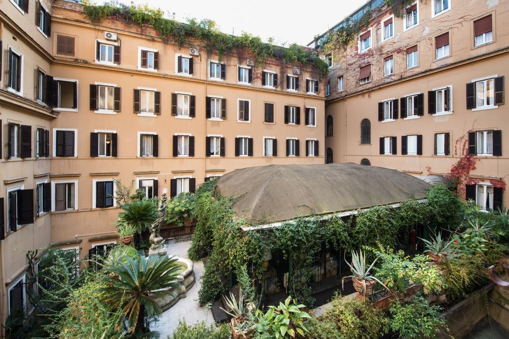 Imaginea Grand Hotel Plaza 5*
