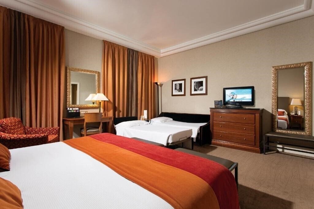 Hotel Dei Mellini Hotel 4*