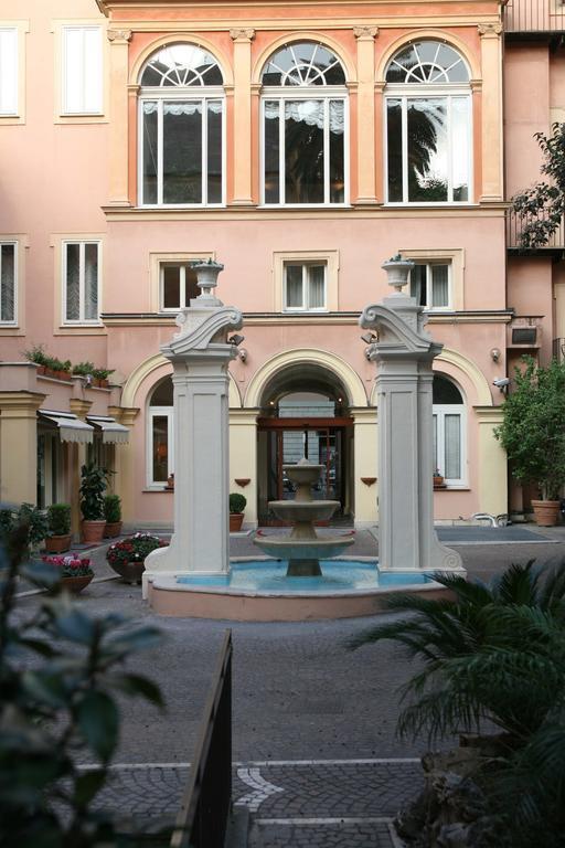 Fotografii Domus Inn 4*