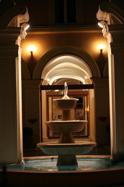 Imaginea Domus Inn 4*