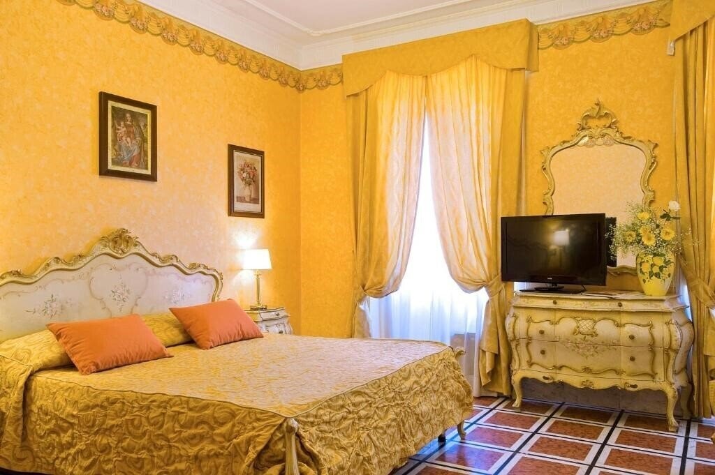 Imaginea Hotel Villa San Lorenzo Maria 3*