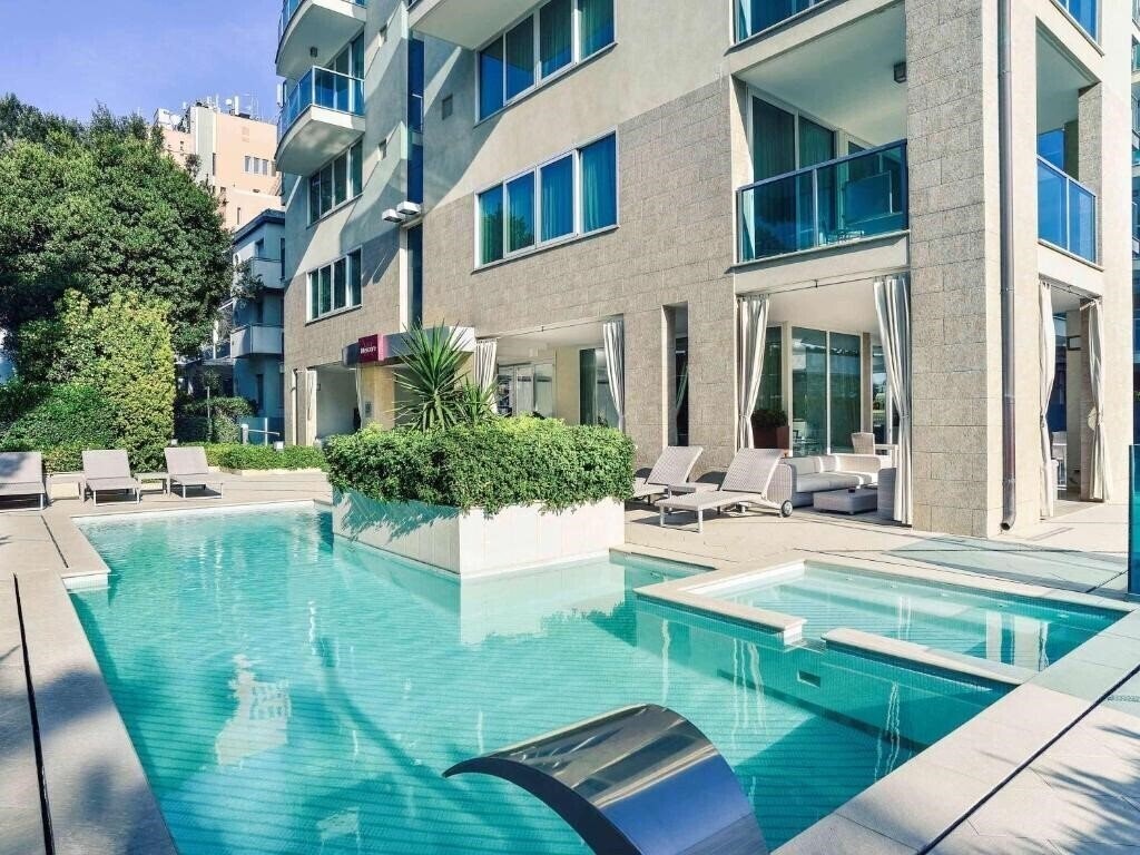 Imaginea Mercure Artis 4*