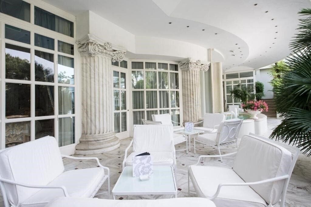Imaginea Grand Hotel Des Bains 5*
