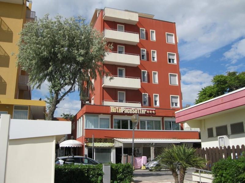 Отель Pacesetter (Viserba) 3*
