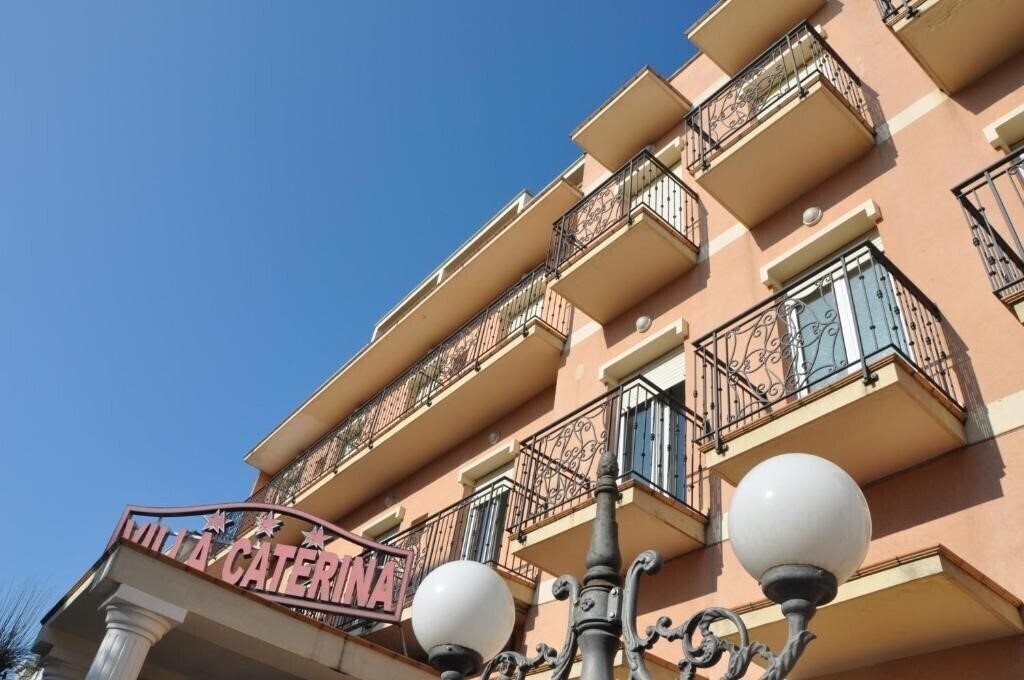 Imaginea Villa Caterina (Marina Centro) 3*