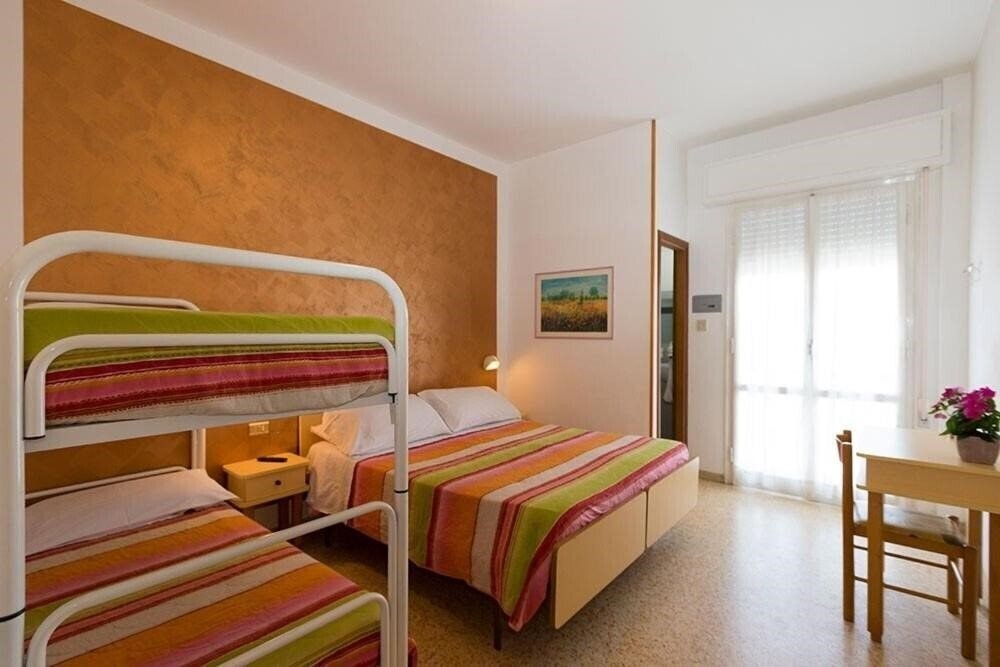 Hotel Hotel Cosmos 3*