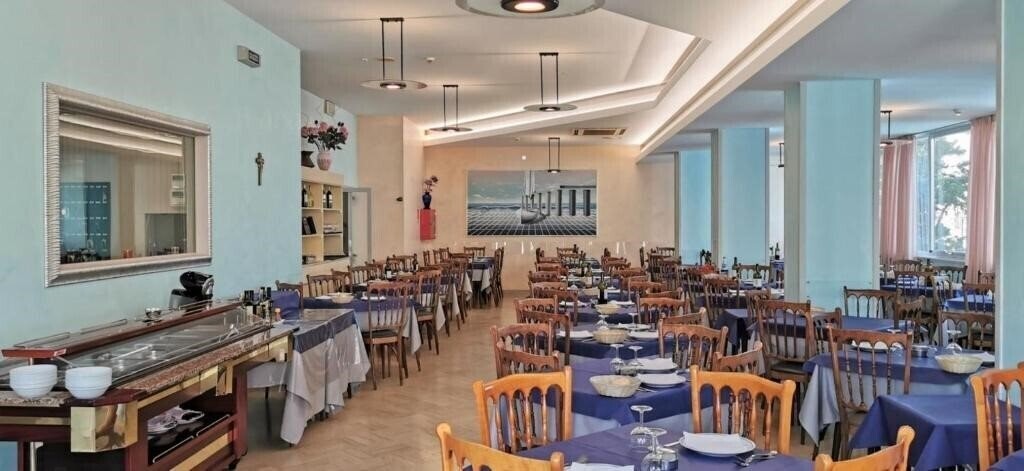 Imaginea Hotel Cosmos 3*
