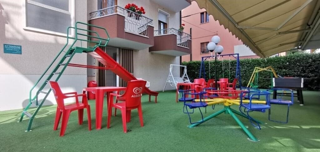 Imaginea Hotel Cosmos 3*