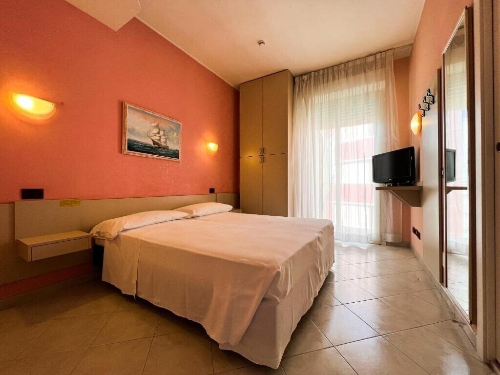 Imaginea Hotel Soleblu 3*