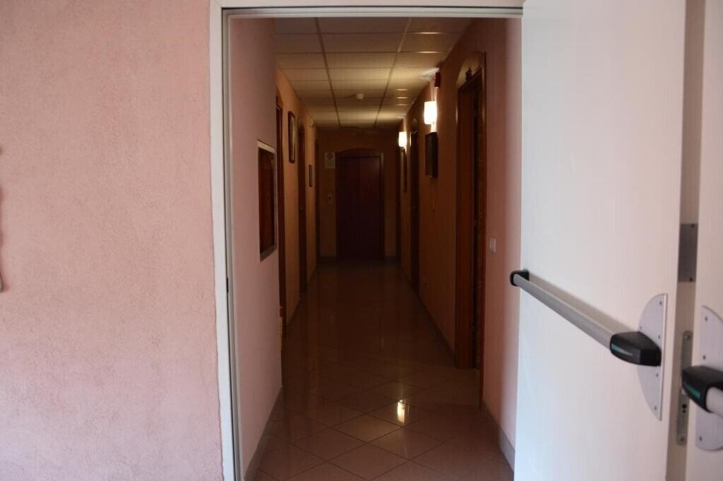 Фотография Hotel Carolin 3*